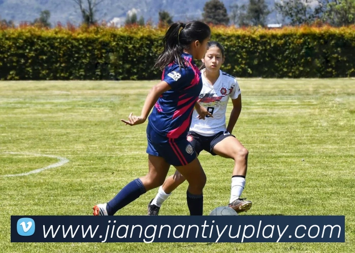 布克致敬斯派克李经典鞋款在纽约闪耀登场的Book2新作